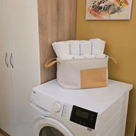 Apartment Eti's - Location & Free Garage