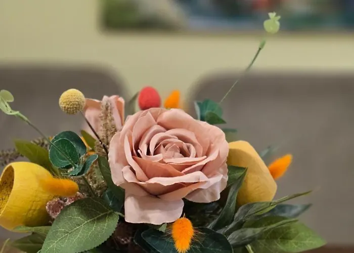 Eti's - Location & Free Garage *