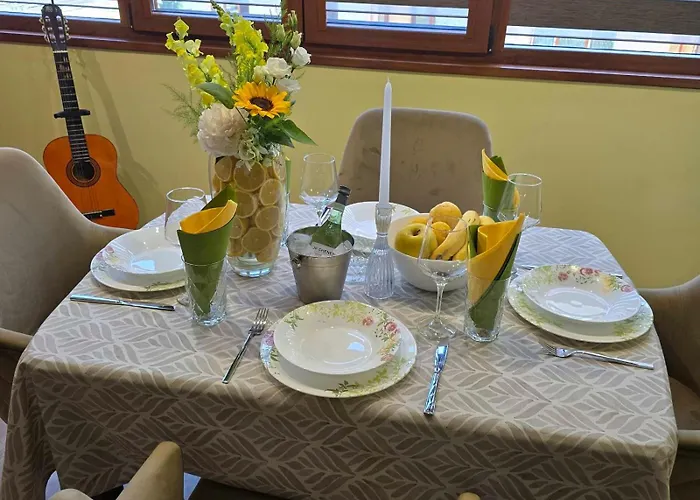 Eti's - Location & Free Garage