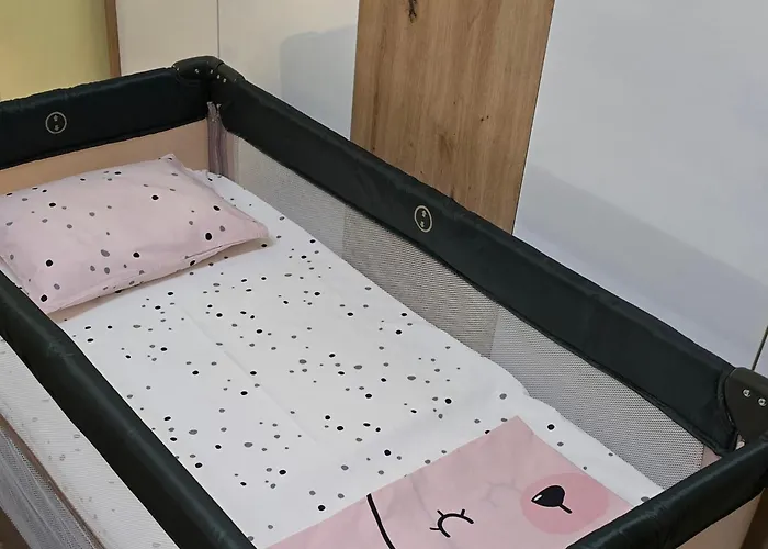 Eti's - Location & Free Garage Lejlighed *