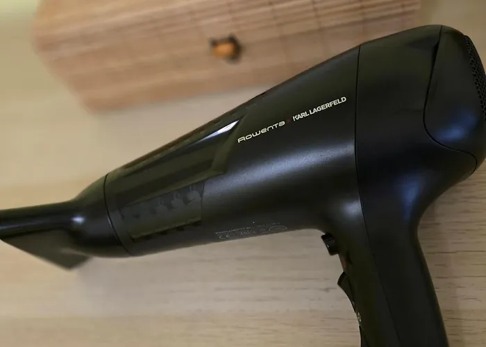 Eti's - Location & Free Garage *